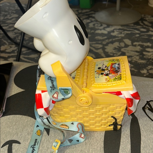 Disney Parks Mickey Minnie Picnic Basket Popcorn Bucket Strap Exclusive - Picture 9 of 15